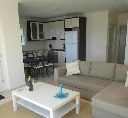 Denize Sifir Luex Villa